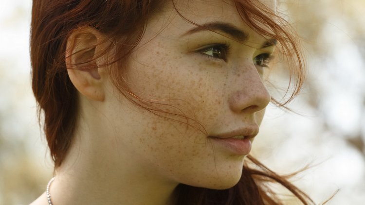 Сабрина Линн лицо