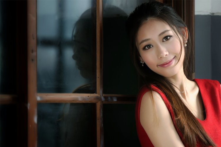 Красива девушка