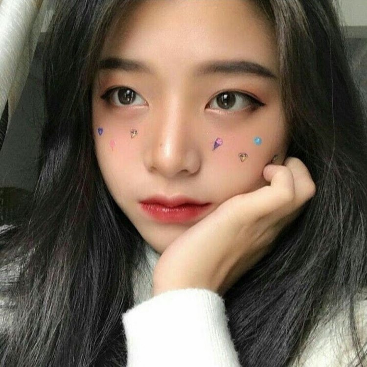 Необычный корейский макияж