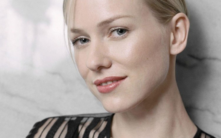 Наоми Уоттс