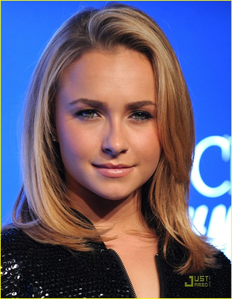 Хайден Панеттьери со стрижкой