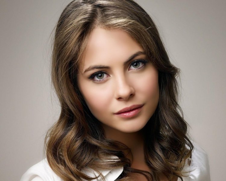 Уилла Холланд макияж