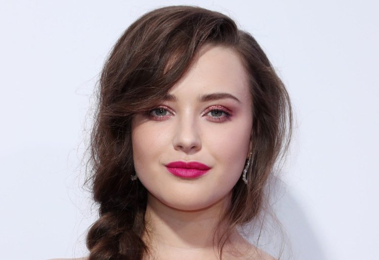 Макияж для круглого лица с голубыми глазами