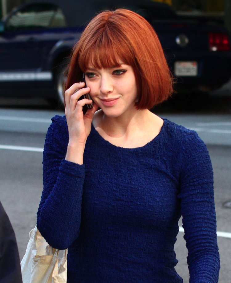 Аманда Сейфрид рыжая