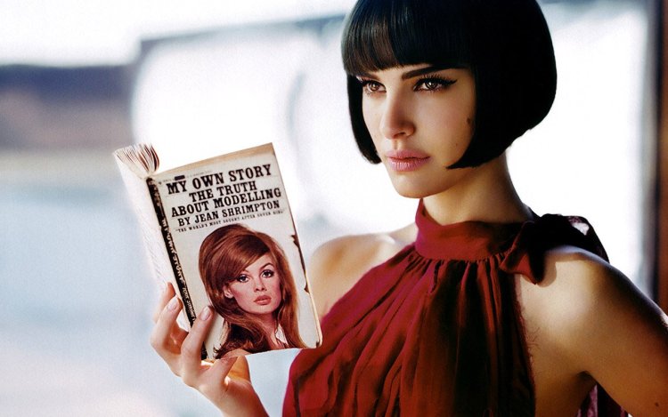 Натали Портман стрижка каре