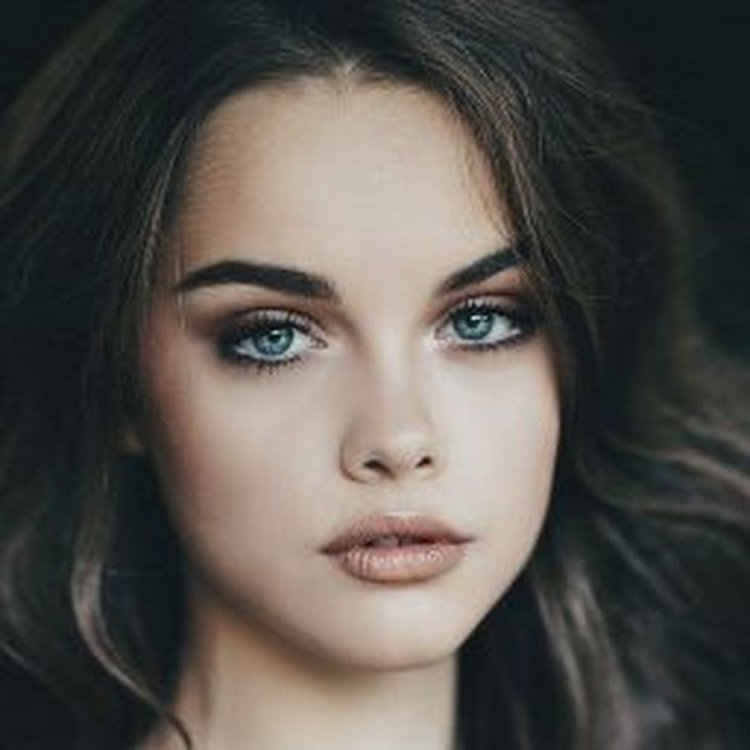 Jovana Rikalo модель