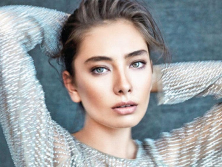 Неслихан Атагюль