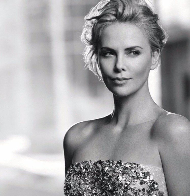 Шарлиз Терон