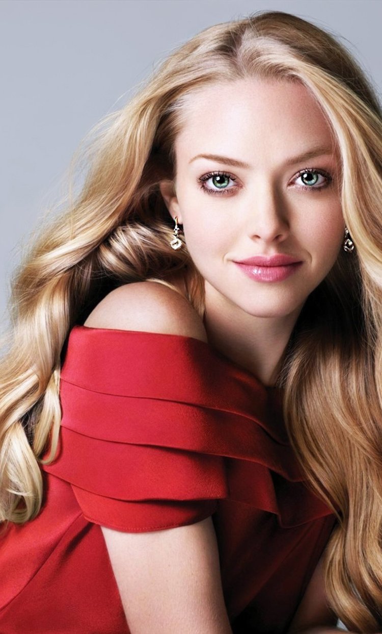 Актриса аманда сейфрид