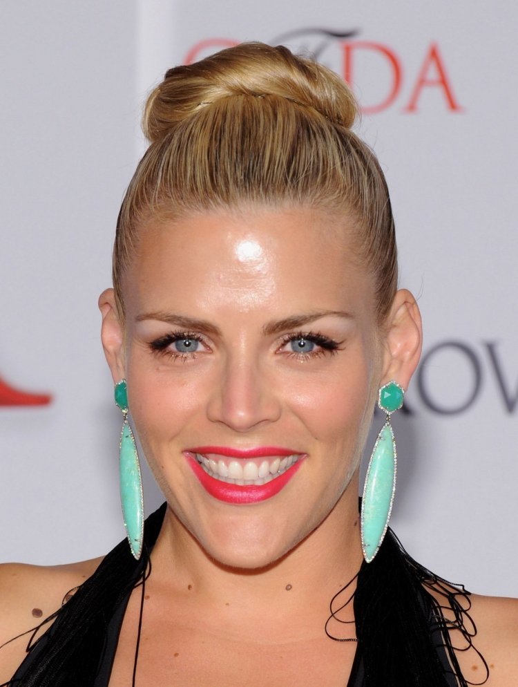 Дженнифер Лоуренс каре