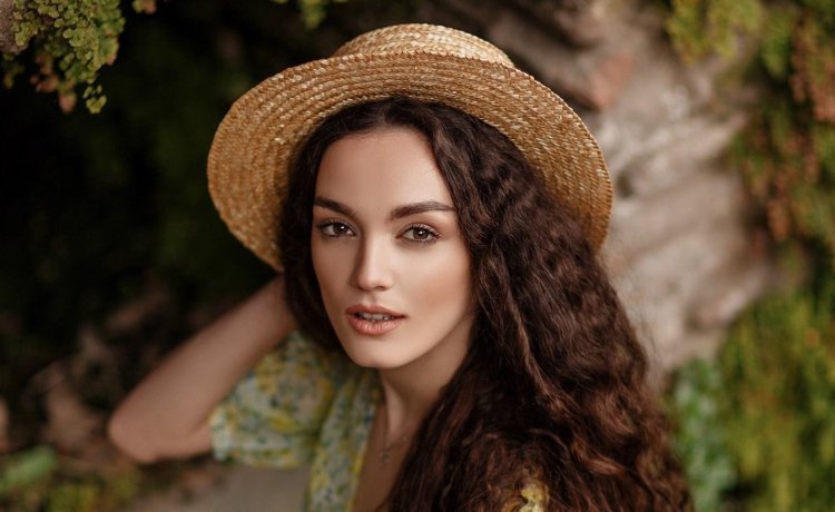 Турецкая актриса Нана Стамболишвили