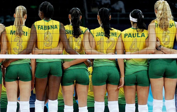 Попки сборной по волейболу