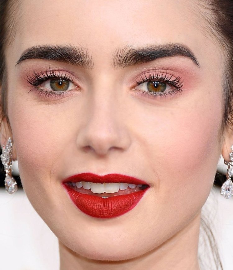 Кара Делевинь взгляд