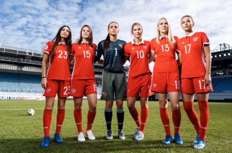 Сборная женская сборная России по футболу