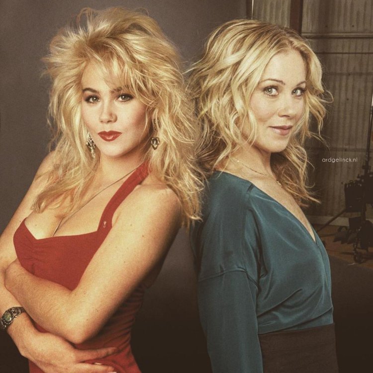 Кристина Эпплгейт Келли банди