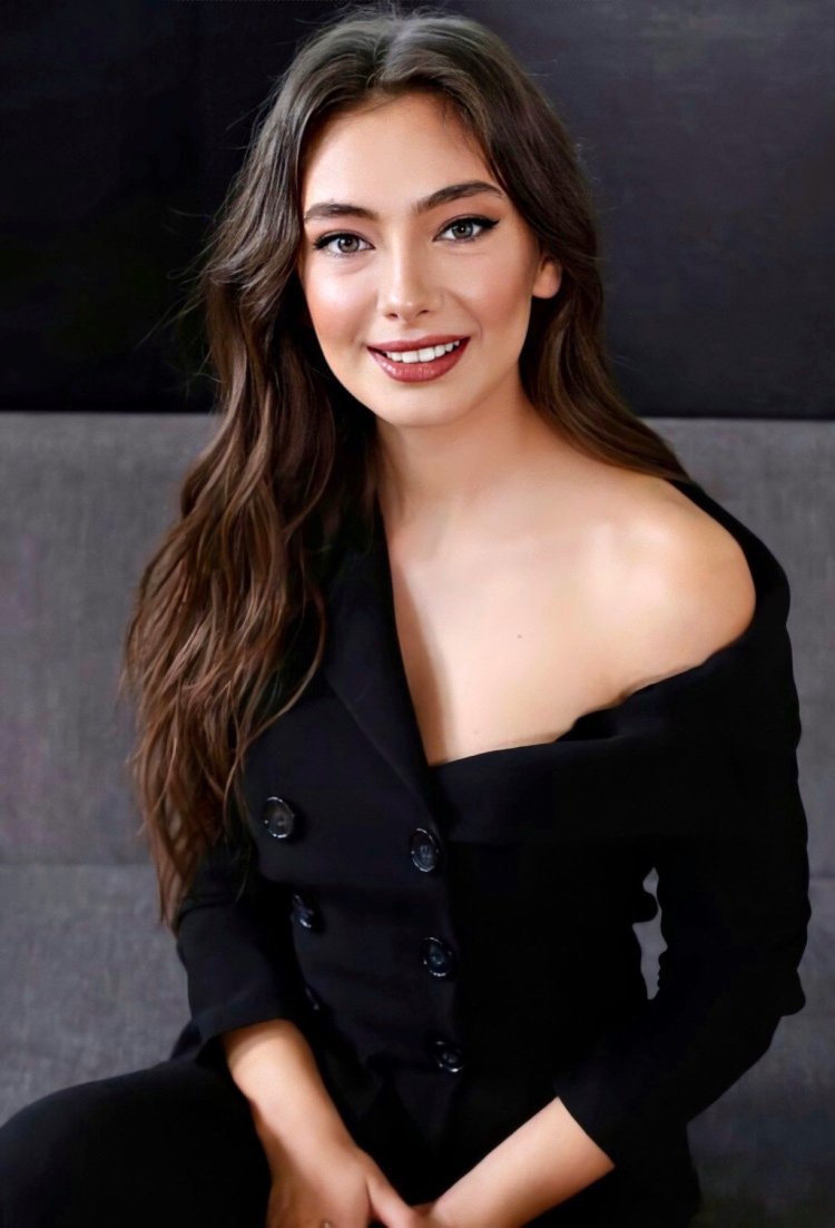 Неслихан Атагюль