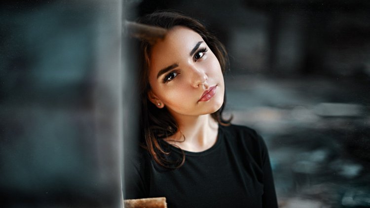 Черноглазые девушки