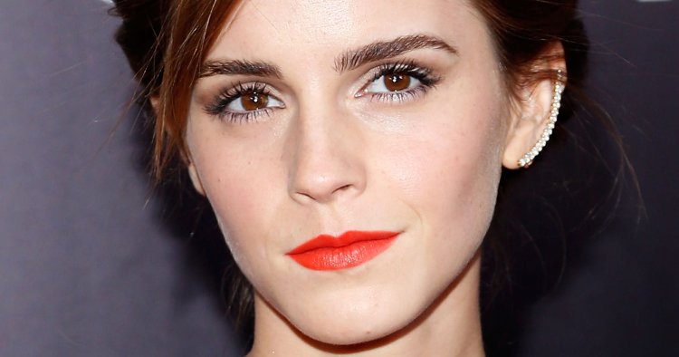 Анджелина Джоли черно белые фото