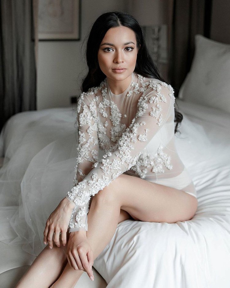 Актриса Бибигуль Суюншалина