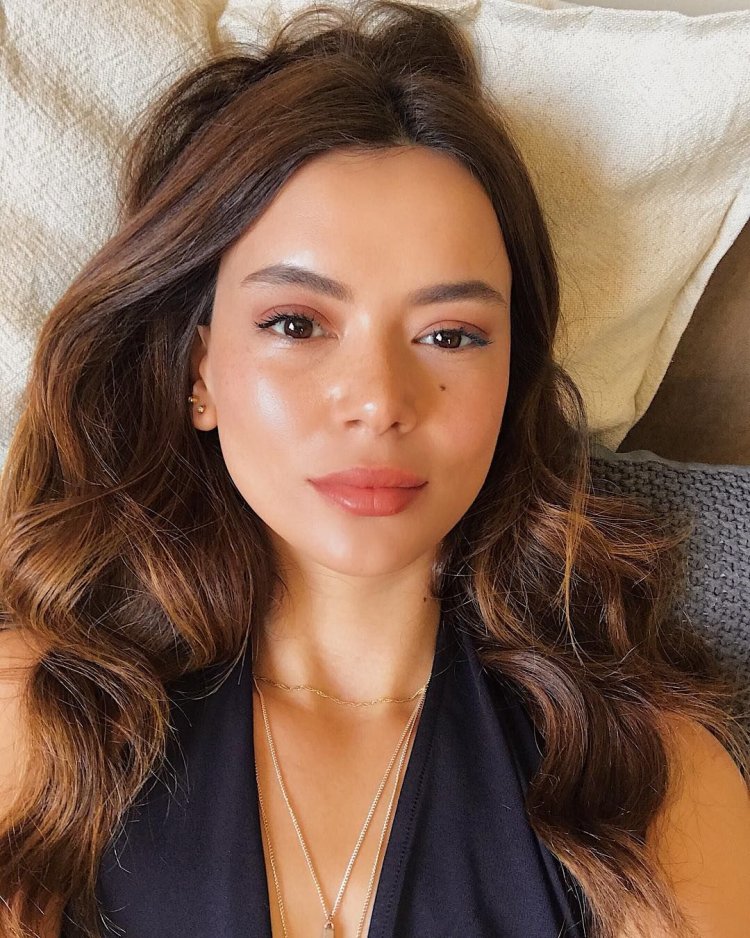 Серай Кая Ширин