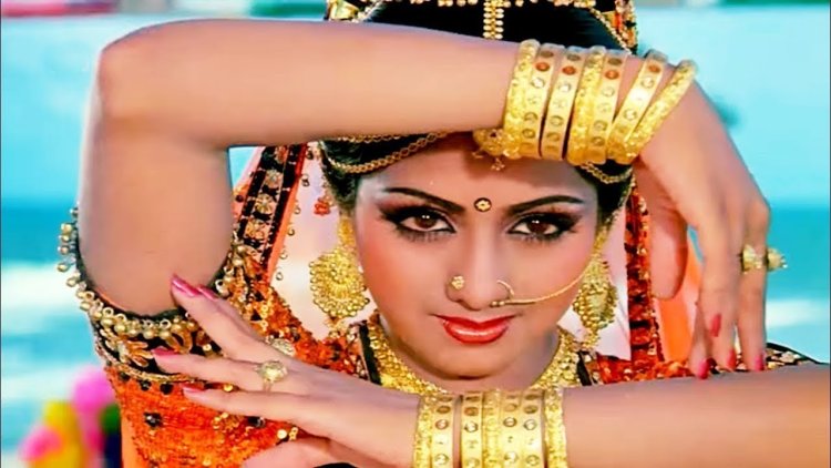 Sridevi in Himmatwala
