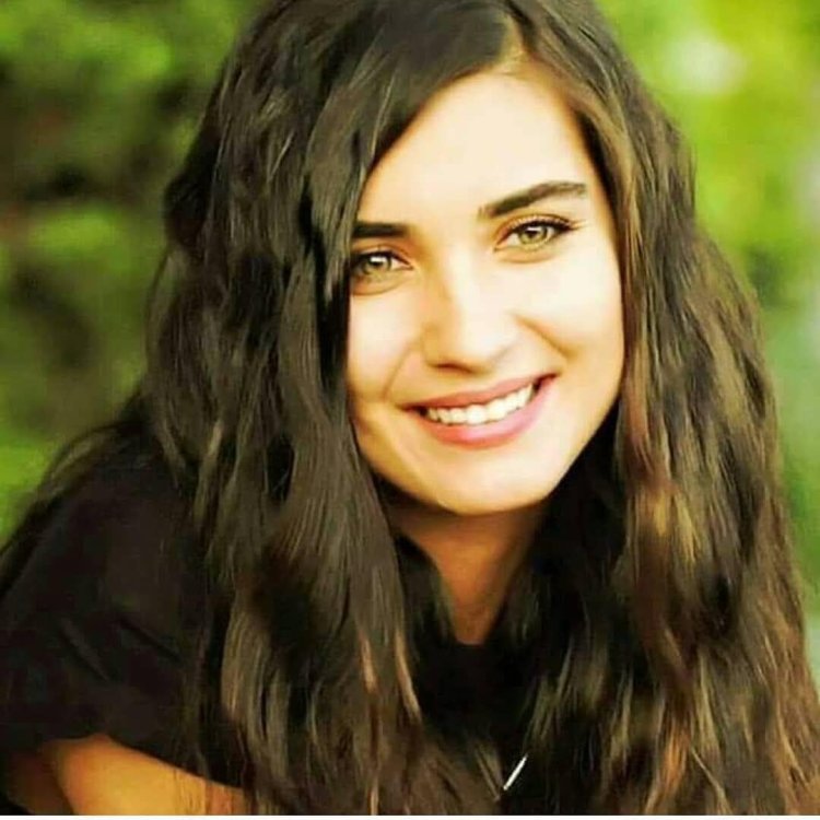 Tuba Ozturk турецкая актриса