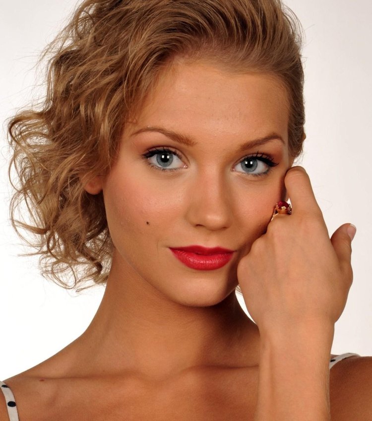 Кристина Асмус