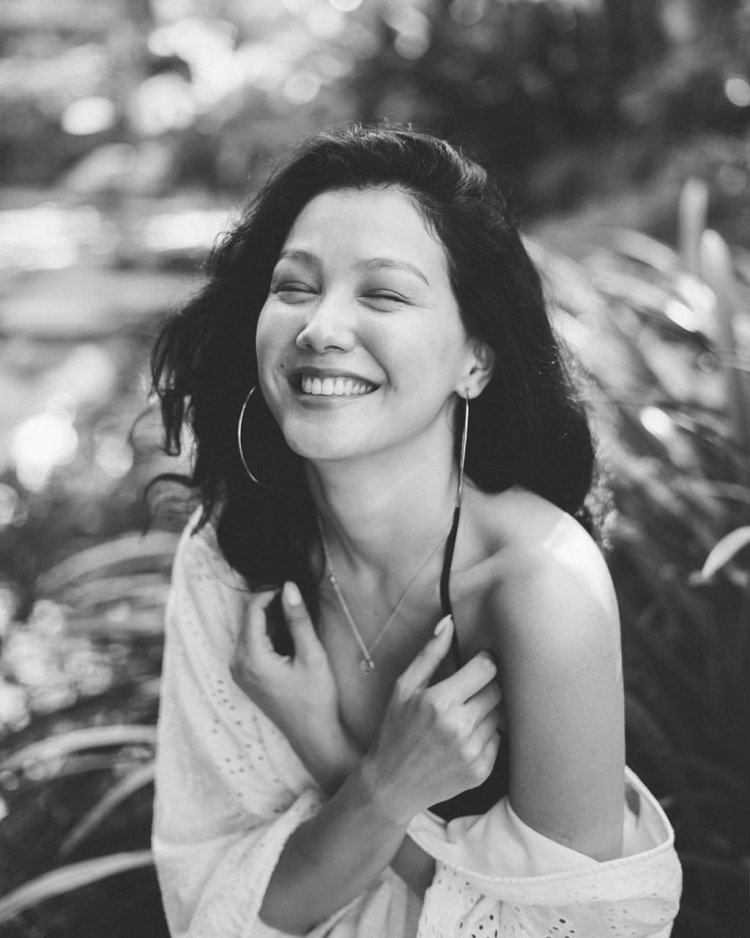 Аружан Джазильбекова ноги