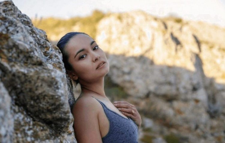 Актриса Бибигуль Суюншалина