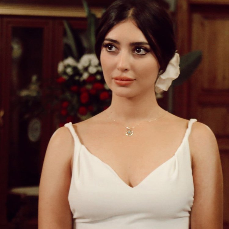 Мелике Ипек Ялова