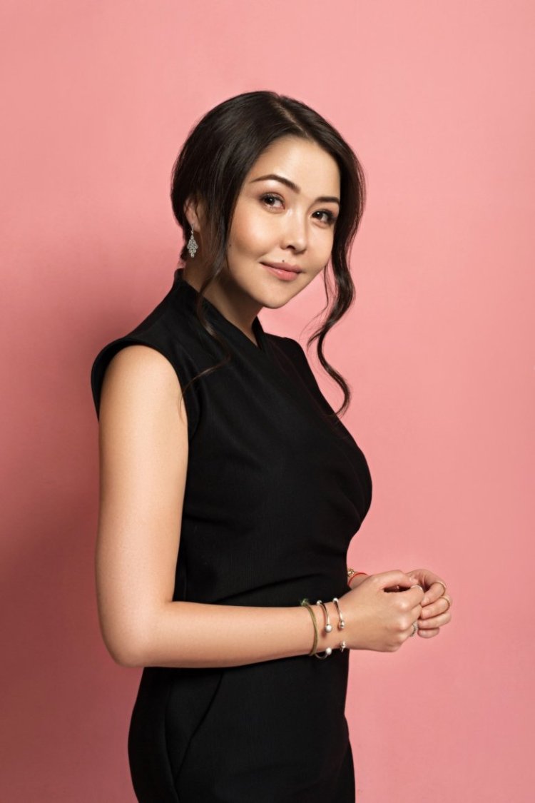 Казахская актриса Асель