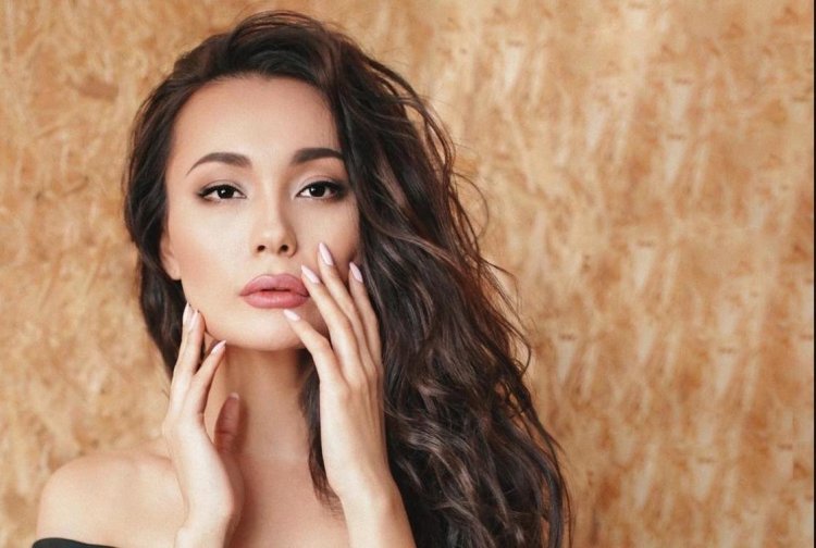 Жанар Дугалова певица