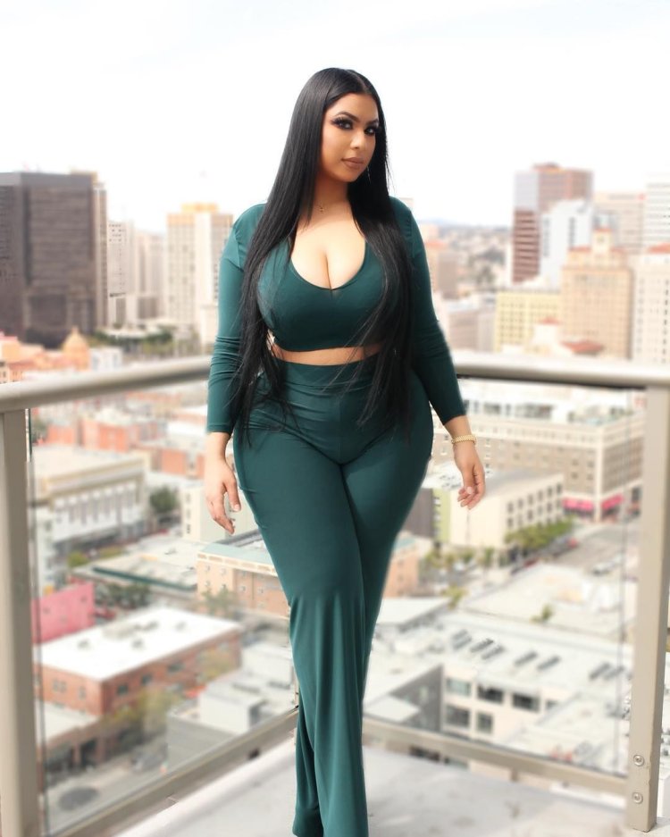 Модель Amirah Dyme