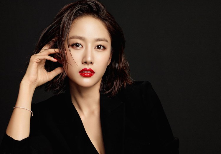 Jeon Hye-Jin (actress, born 1988)