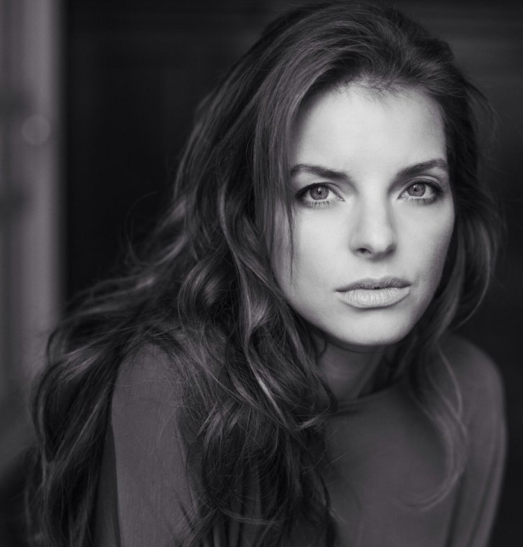 Ивонн Каттерфельд