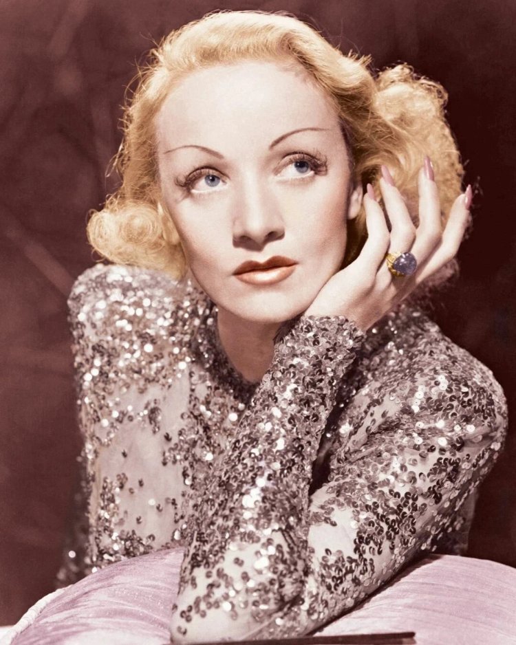 Актриса Марлен Дитрих