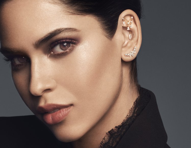 Красивый пирсинг ушей