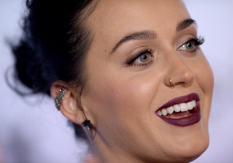 Кэти Перри нос