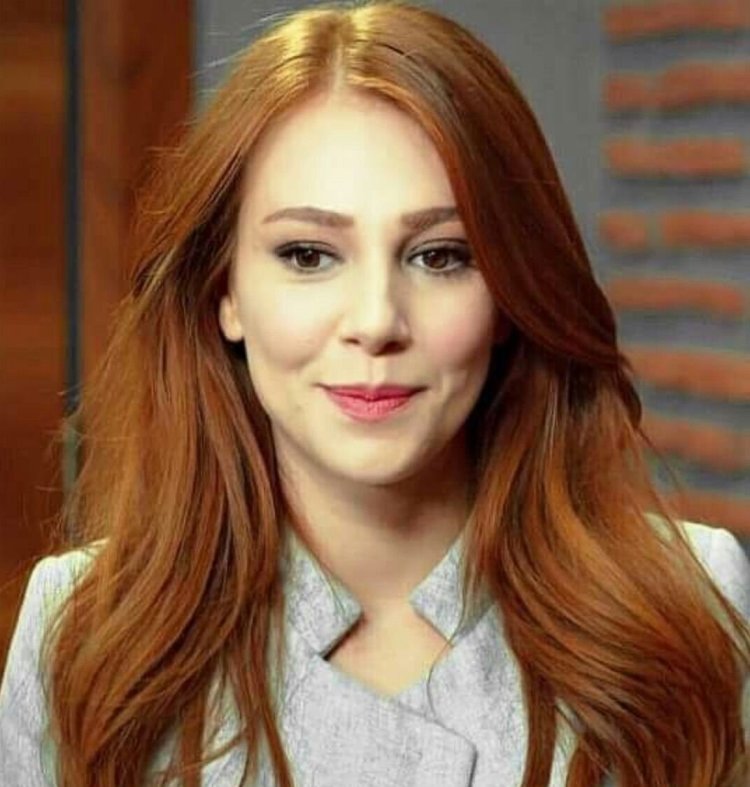 Эльчин Сангу блондинка