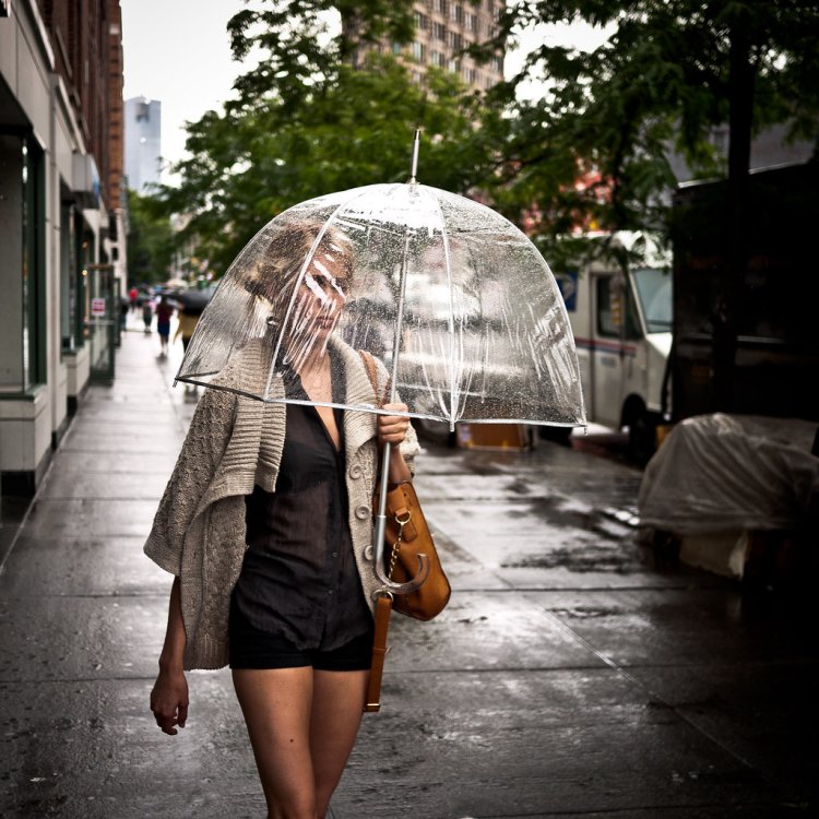 Street British Style с зонтом