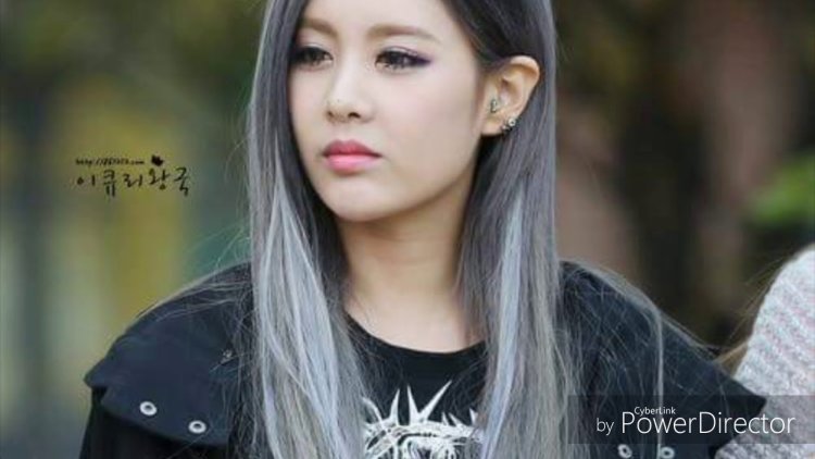 Yoohyeon Silver hair