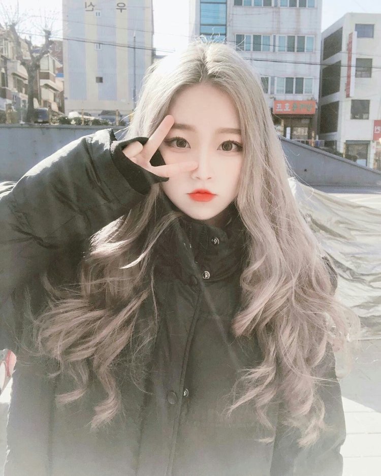 Ким Ольджан блондинка