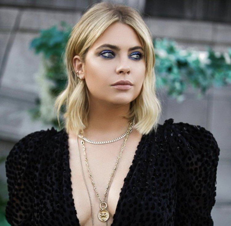 Актриса Эшли Бенсон