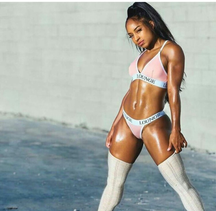 Чернокожие фитнес модели