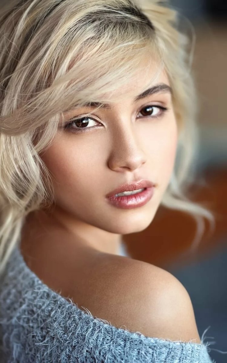 Кареглазые блондинки