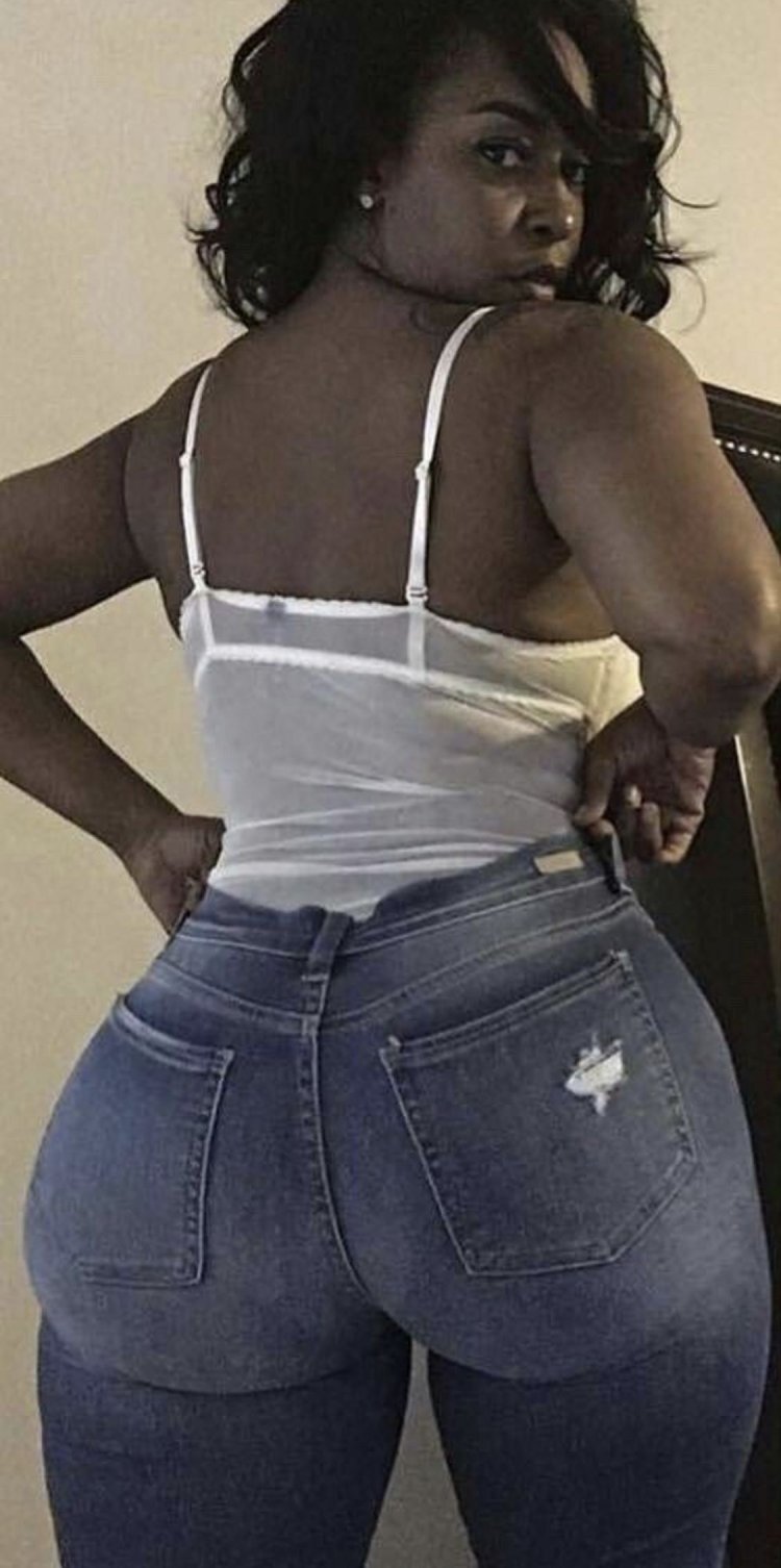 Толстые афроамериканки в джинсах