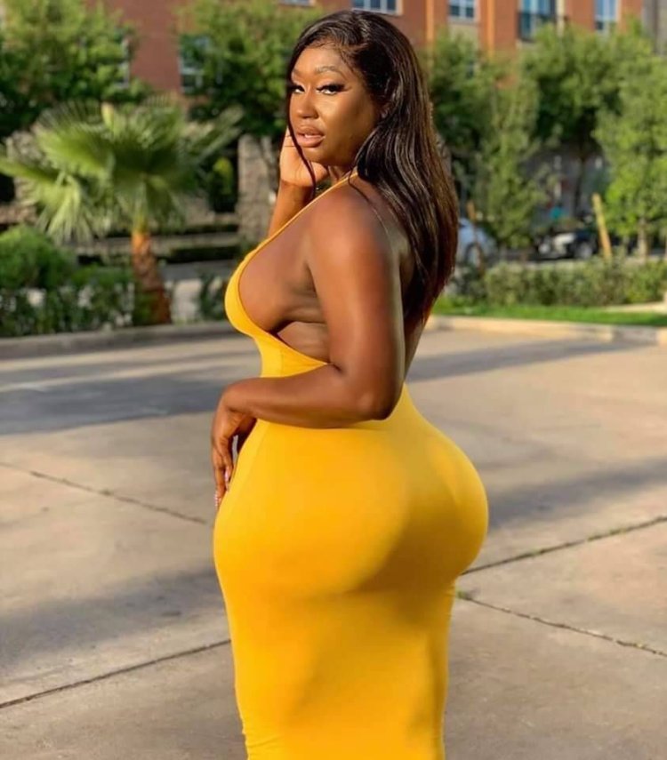 Gabriel fox (@_blackgabbydoll)