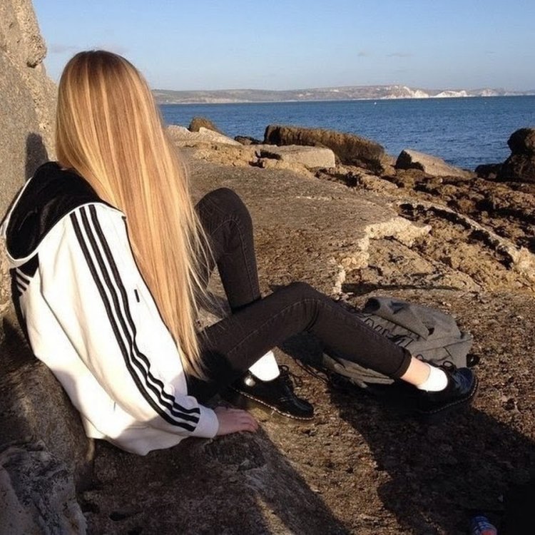 Блондинка без лица