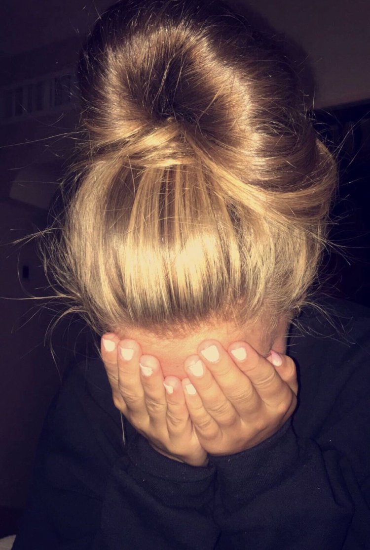 Блондинка со спины