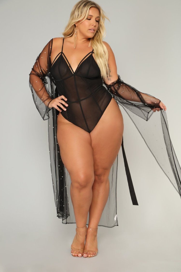 Hilde Osland джинсах